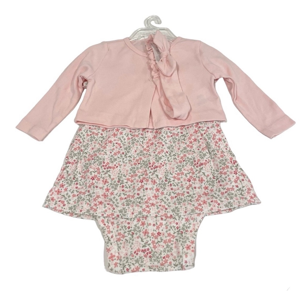 Carter’s baby girls clothes 3-6 months